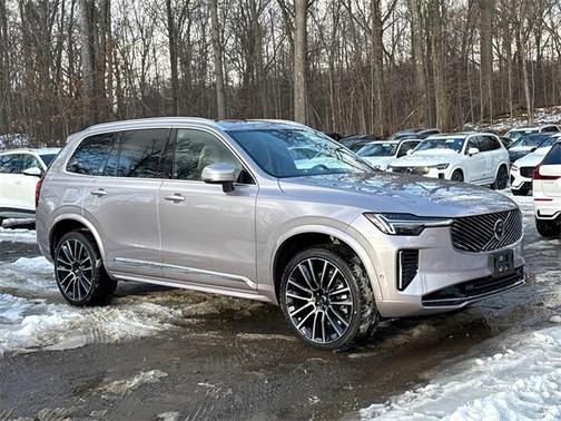 2026 Volvo XC90 B6 Plus 7-Seater