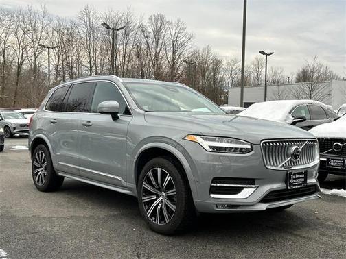 2024 Volvo XC90 B6 Plus Bright Theme 7-Seater
