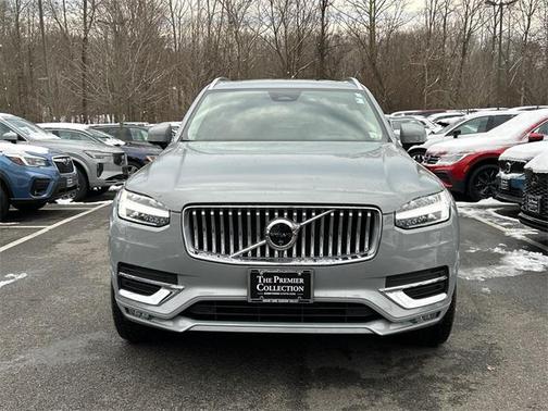 2024 Volvo XC90 B6 Plus Bright Theme 7-Seater