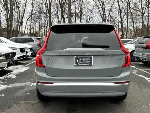 2024 Volvo XC90 B6 Plus Bright Theme 7-Seater