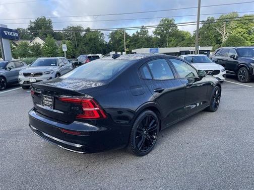 2024 Volvo S60 B5 Plus Black Edition