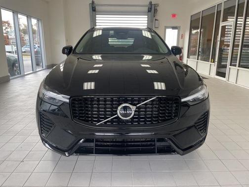 2025 Volvo XC60 B5 Core