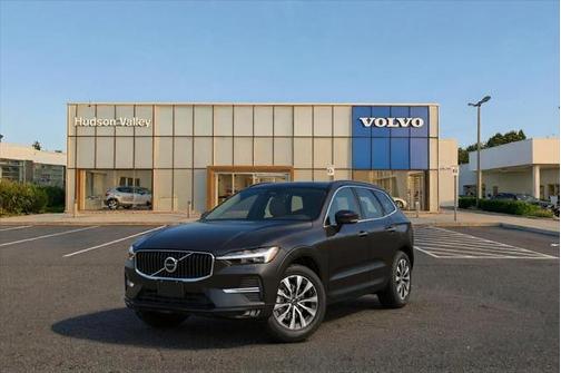 2025 Volvo XC60 B5 Core
