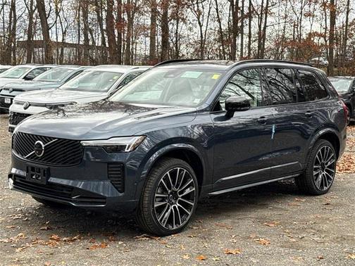 2026 Volvo XC90 B6 Ultra Dark Theme 7-Seater