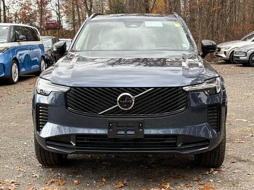 2026 Volvo XC90 B6 Ultra Dark Theme 7-Seater