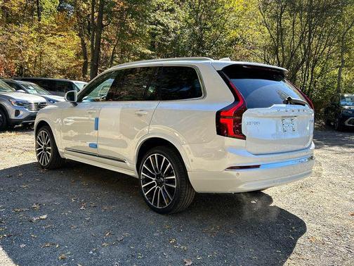 2026 Volvo XC90 B6 Plus 7-Seater