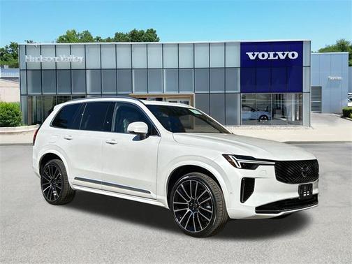 2026 Volvo XC90 B6 Plus 7-Seater