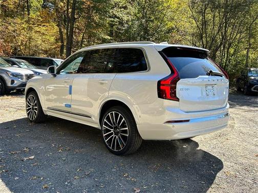 2026 Volvo XC90 B6 Plus 7-Seater