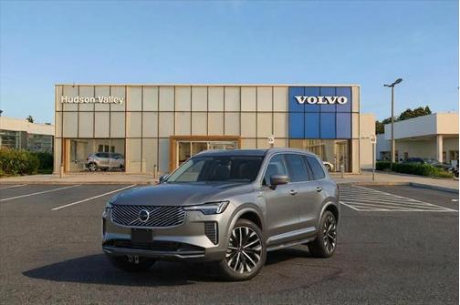 2025 Volvo XC90 Plug-In Hybrid T8 Ultra 7-Seater