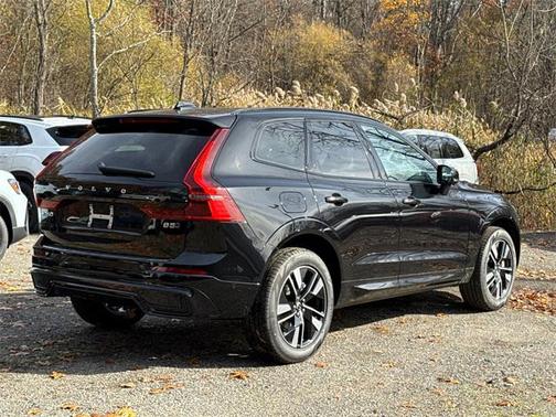 2026 Volvo XC60 B5 Plus