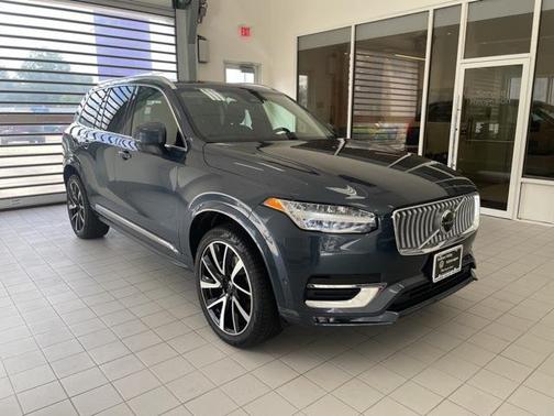 2023 Volvo XC90 B6 Plus 7-Seater