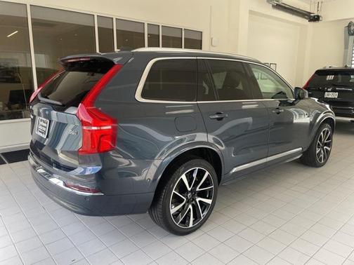 2023 Volvo XC90 B6 Plus 7-Seater