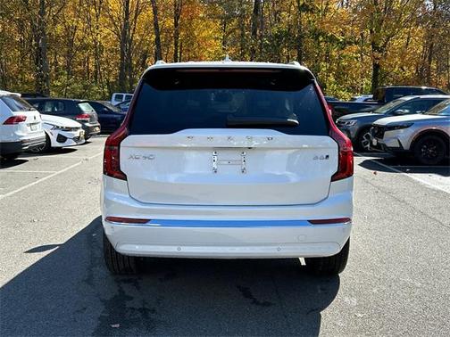 2026 Volvo XC90 B6 Ultra 7-Seater