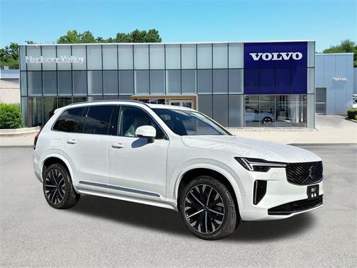 2026 Volvo XC90 B6 Ultra 7-Seater