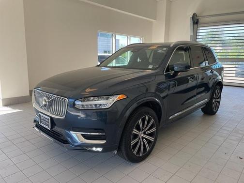 2023 Volvo XC90 B6 Plus 7-Seater