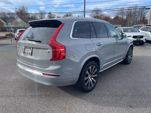2024 Volvo XC90 B5 Core Bright Theme