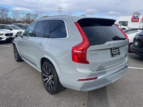 2024 Volvo XC90 B5 Core Bright Theme