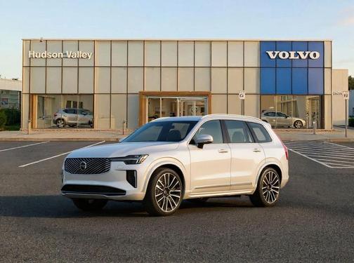 2025 Volvo XC90 Plug-In Hybrid T8 Plus 7-Seater