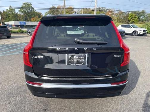 2024 Volvo XC90 B5 Plus Bright Theme