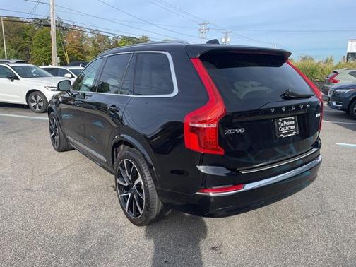 2024 Volvo XC90 B5 Plus Bright Theme