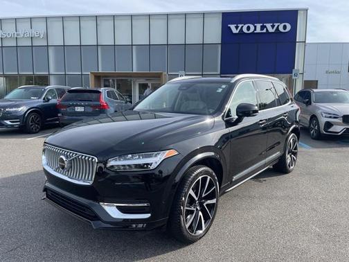 2024 Volvo XC90 B5 Plus Bright Theme