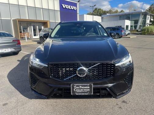 2025 Volvo XC60 B5 Plus