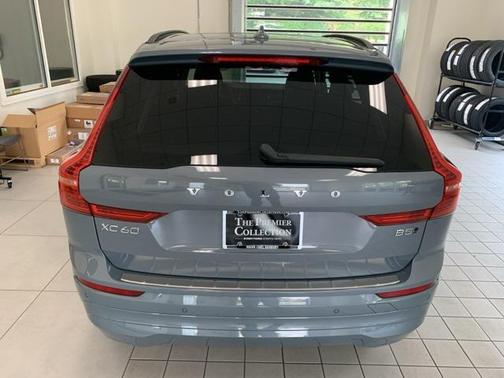 2023 Volvo XC60 B5 Core