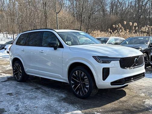 2026 Volvo XC90 Ultra Dark Theme, B6 AWD Gas (mild hybrid), Gasoline, 6 Seats