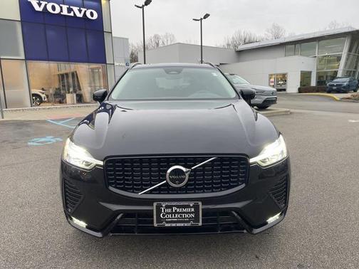 2025 Volvo XC60 B5 Plus