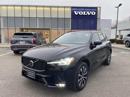 2025 Volvo XC60 B5 Plus