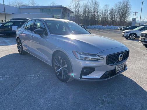2025 Volvo S60 B5 Core