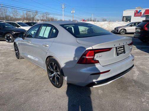 2025 Volvo S60 B5 Core