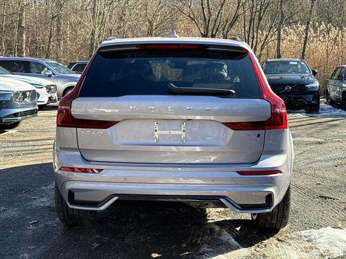 2026 Volvo XC60 B5 Ultra