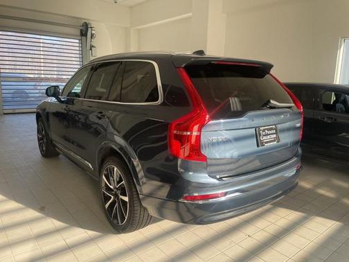 2024 Volvo XC90 B5 Plus Bright Theme