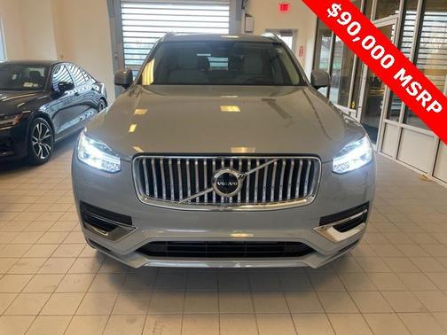 2024 Volvo XC90 Recharge Plug-In Hybrid T8 Ultimate Bright Theme 7-Seater