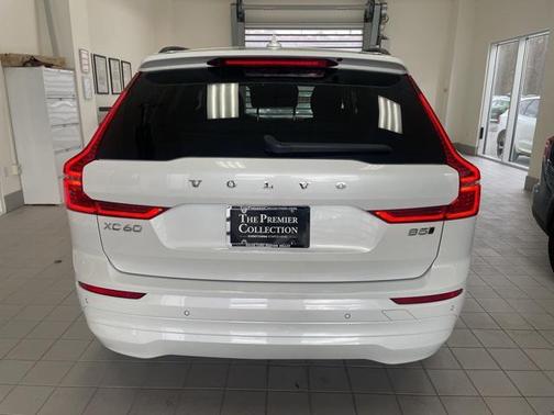 2023 Volvo XC60 B5 Core