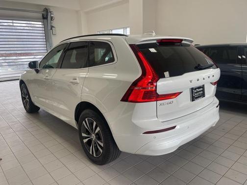2023 Volvo XC60 B5 Core