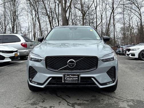 Vapour Grey Metallic 2026 Volvo XC60 B5 Ultra