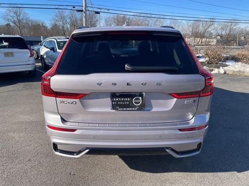 2026 Volvo XC60 B5 Plus