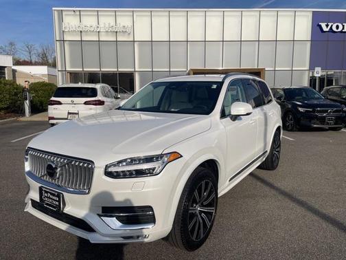 2024 Volvo XC90 B5 Core Bright Theme