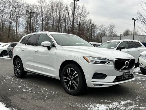 2021 Volvo XC60 T5 Momentum