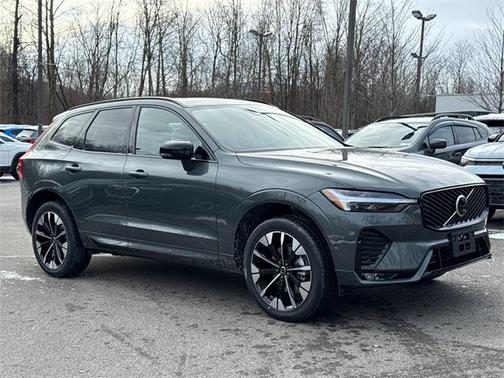 2026 Volvo XC60 B5 Plus