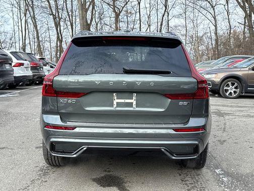 2026 Volvo XC60 B5 Plus