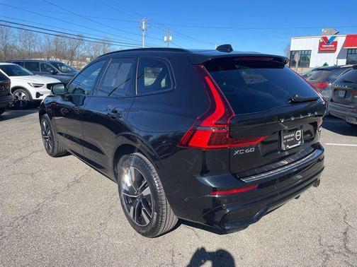 2026 Volvo XC60 B5 Plus