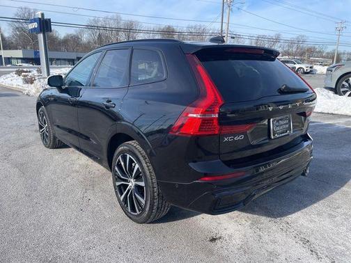 2025 Volvo XC60 B5 Plus