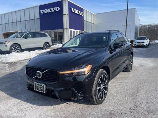 2025 Volvo XC60 B5 Plus