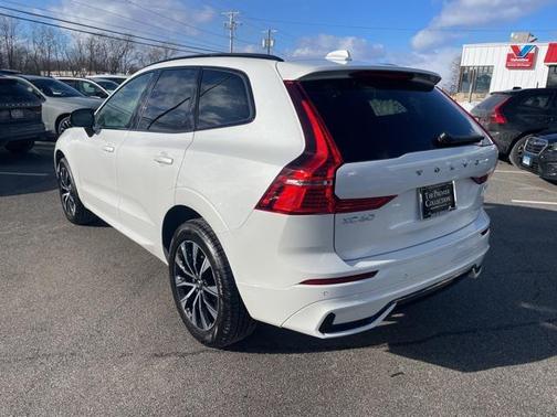 2025 Volvo XC60 B5 Core