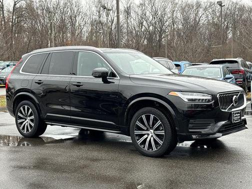 2023 Volvo XC90 B5 Core