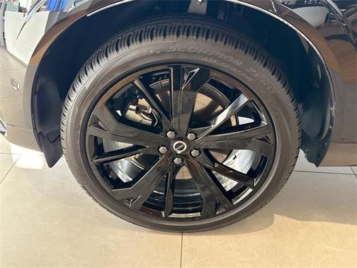 2025 Volvo XC60 Plug-In Hybrid T8 Ultra Black Edition