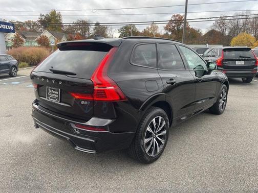 2025 Volvo XC60 B5 Core
